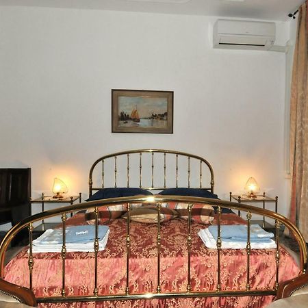 Hotel Locazione Turistica Poker D'Assi Werona Zewnętrze zdjęcie